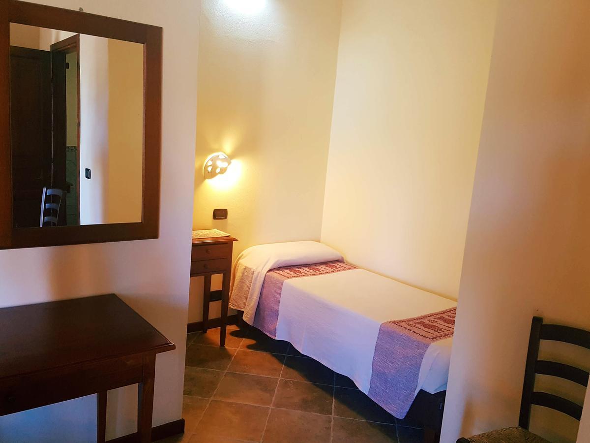 Agriturismo Gennemara B&B Perdaxius 外观 照片