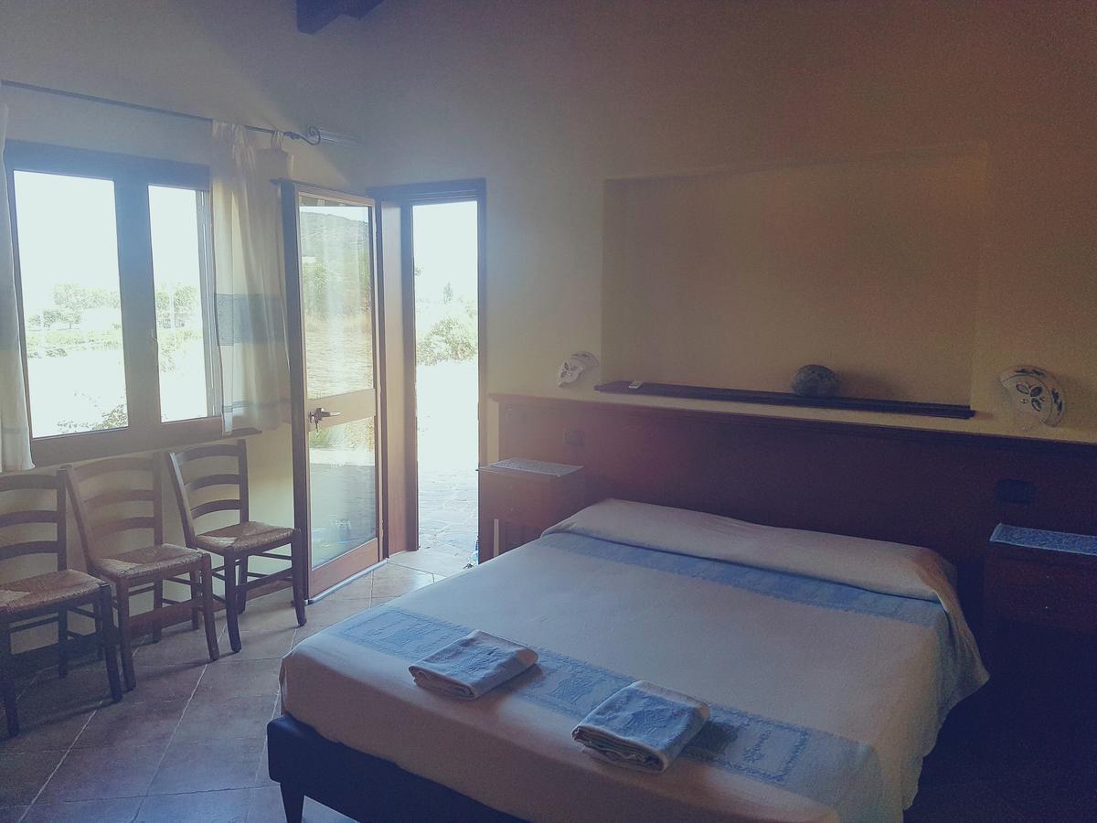 Agriturismo Gennemara B&B Perdaxius 外观 照片