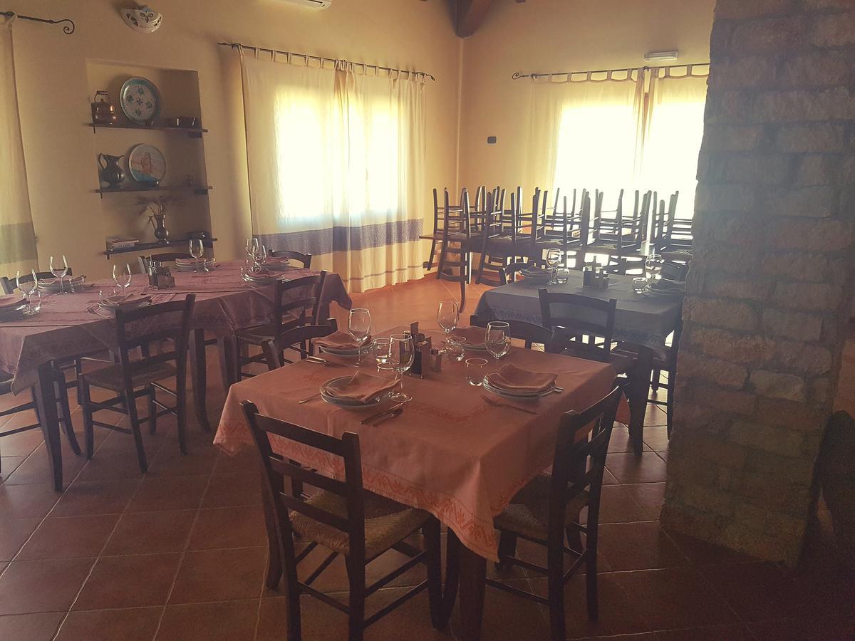Agriturismo Gennemara B&B Perdaxius 外观 照片